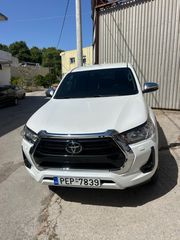 Toyota Hilux 2024 CRUISER