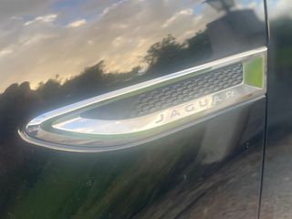 Jaguar E-Pace 2019-thumb-23