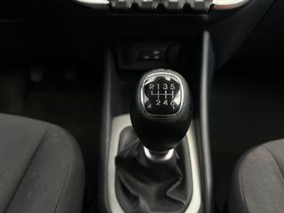 Kia Rio 2016 CRDi Platinum Edition-thumb-25