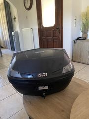 Givi βαλίτσα 47λτ