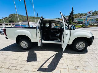 Isuzu D-Max 2015 LS 2.5 TWIN TURBO-thumb-7