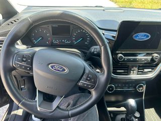 Ford Fiesta 2017-thumb-13