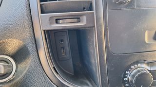 Κλούβα Mercedes-Benz 2020 VITO 114CDI 2.2 136PS L2 ΠΙΣΩ ΚΙΝΗΣΗ-thumb-24