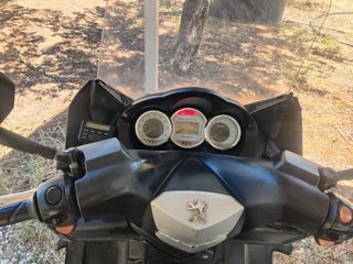 Scooter-thumb-1