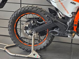 KTM 390 ENDURO R 2025 QUICKSHIFTER Eλάχιστα χλμ-thumb-23