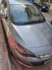Opel Astra 2014-thumb-2