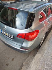 Opel Astra 2014-thumb-5