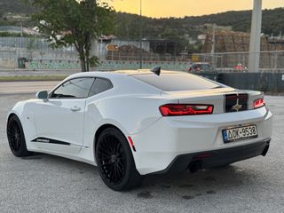 Chevrolet Camaro 2018-thumb-7