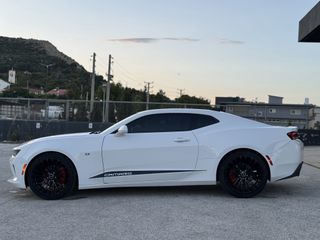 Chevrolet Camaro 2018-thumb-8