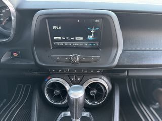 Chevrolet Camaro 2018-thumb-23