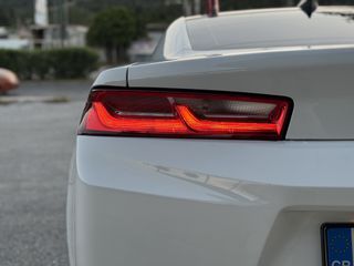 Chevrolet Camaro 2018-thumb-15