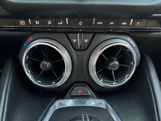 Chevrolet Camaro 2018-thumb-29