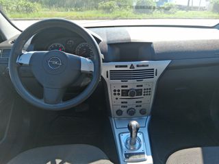 Opel Astra 2010 1.6 Αυτόματο Sedan-thumb-12