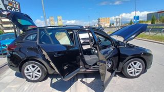 Renault Megane 2011 1500 DCI DIESEL-thumb-28