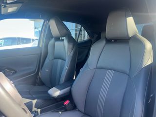 Toyota Yaris Cross 2021 ADVENTURE-thumb-11