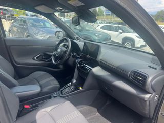 Toyota Yaris Cross 2021 ADVENTURE-thumb-12