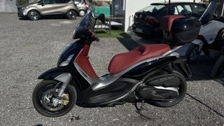Piaggio Beverly 350 2013 sport touring-thumb-1