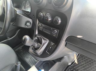 Pickup - Αγροτικό Mercedes-Benz 2019 μαξ. 6ταχυτο 120υποι-thumb-21