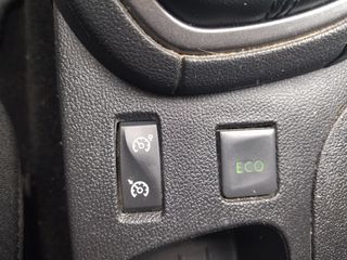 Renault Clio 2017 LIMITED EDITION-thumb-12