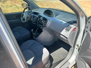 Hyundai Matrix 2004-thumb-26