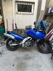 Suzuki V-Strom 650 2004-thumb-1