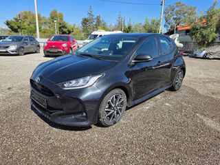 Toyota Yaris 2022 1.5 HYBRID ACTIVE PLUS-thumb-2