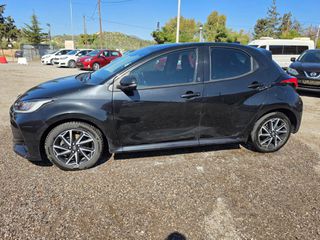 Toyota Yaris 2022 1.5 HYBRID ACTIVE PLUS-thumb-3