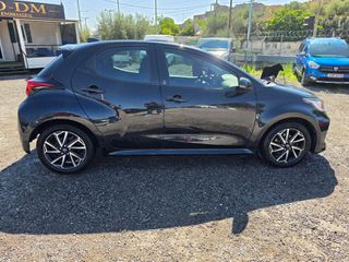 Toyota Yaris 2022 1.5 HYBRID ACTIVE PLUS-thumb-7