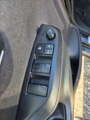Toyota Yaris 2022 1.5 HYBRID ACTIVE PLUS-thumb-12