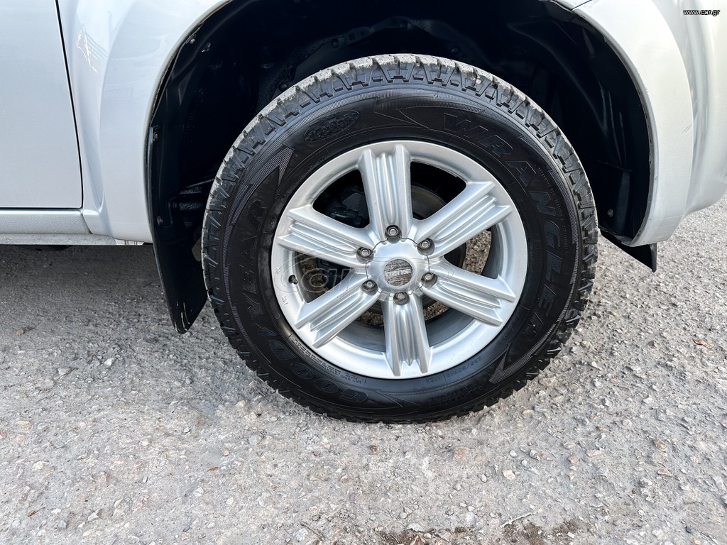 Isuzu Isuzu thumbnail 36