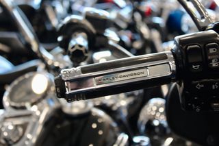 Harley Davidson Touring Electra Glide Ultra Limited Low 2018-thumb-5