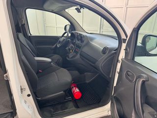 Κλούβα Mercedes-Benz 2018 109 DIESEL COPA CAR-thumb-11