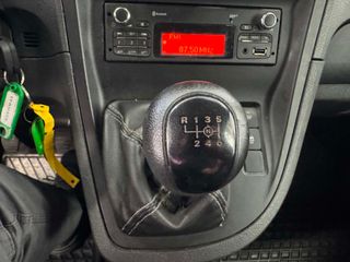 Κλούβα Mercedes-Benz 2018 109 DIESEL COPA CAR-thumb-18