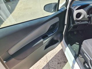 Toyota Yaris 2014 1.4 D-4D DIESEL 6 TAXYTO-thumb-25