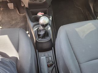 Toyota Yaris 2014 1.4 D-4D DIESEL 6 TAXYTO-thumb-34
