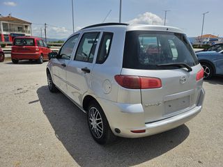 Mazda 2 2008-thumb-18