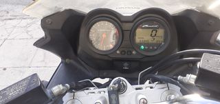 Suzuki bandit του 2011