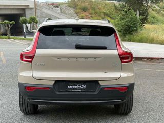 Volvo XC40 2025 MILD HYBRID FULL EXTRA-thumb-5