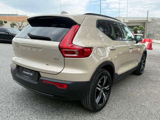 Volvo XC40 2025 MILD HYBRID FULL EXTRA-thumb-7