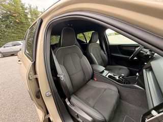 Volvo XC40 2025 MILD HYBRID FULL EXTRA-thumb-11