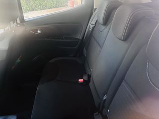 Renault Clio 2016 1.5 DCI DIESEL AUTOMATIC-thumb-6