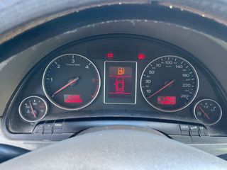 Audi A4 2006-thumb-9