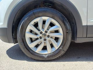 Volkswagen T-Cross 2021 1.6 TDI LIFE DSG (7-GEAR)-thumb-9