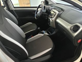 Toyota Aygo 2016 X-PLAY-thumb-8