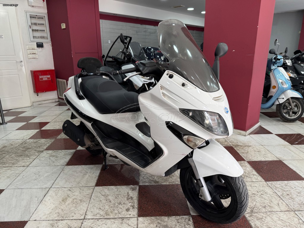 Piaggio XEvo 250 2015 ( ΔΟΣΕΙΣ ΜΕΤΑΞΥ ΜΑΣ  ΜΕ 50% ΠΡΟΚΑΤΑΒΟΛΗ )