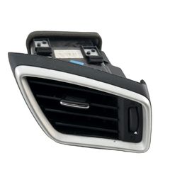 Δεξί αεραγωγός ταμπλό Nissan Qashqai II 2013-2021
