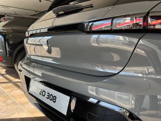 Peugeot 308 2026 1,2CC 145HP HYBRID ALLURE-thumb-9