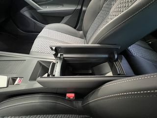 Peugeot 308 2026 1,2CC 145HP HYBRID ALLURE-thumb-16