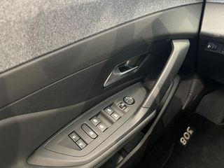 Peugeot 308 2026 1,2CC 145HP HYBRID ALLURE-thumb-25