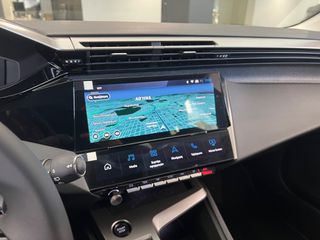 Peugeot 308 2026 1,2CC 145HP HYBRID ALLURE-thumb-23